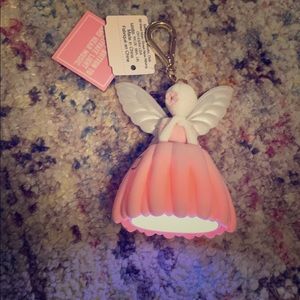 DOES NOT LIGHT UP bath and body works